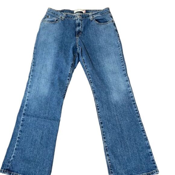 Levi's 515 Boot cut Women's Jeans Medium Wash Size 14 - Picture 2 of 8